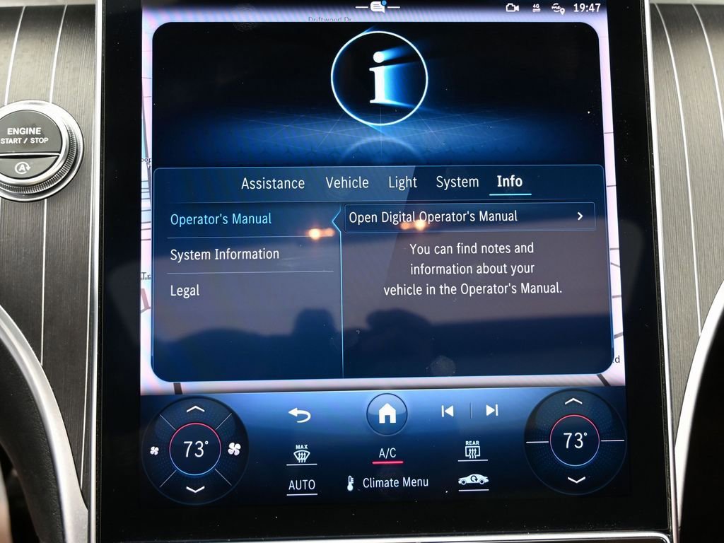 Used 2024 Mercedes-Benz C 300 4MATIC Sedan image 32