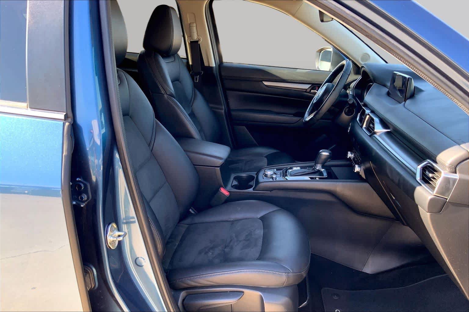 Used 2020 MAZDA CX-5 Touring FWD image 9