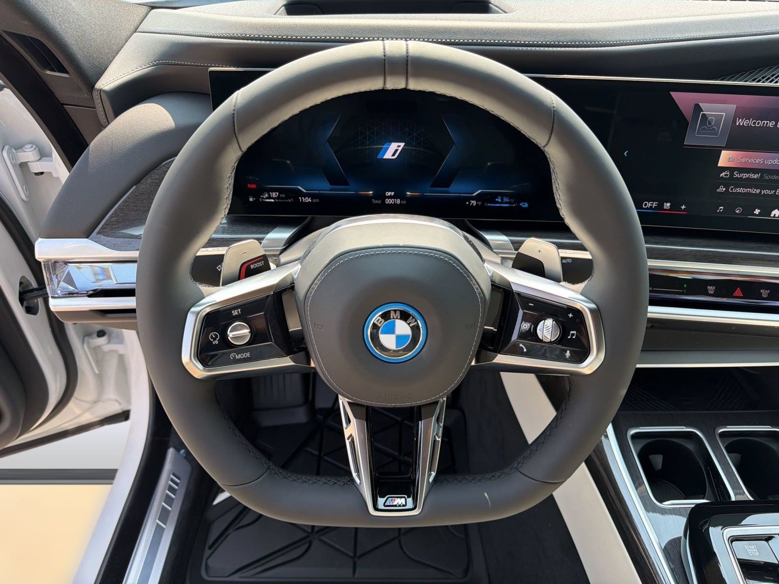 New 2026 BMW 750e xDrive AWD/4WD image 10