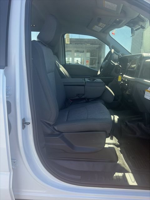 New 2026 Ford F250 XL w/ XL Chrome Package AWD/4WD image 16