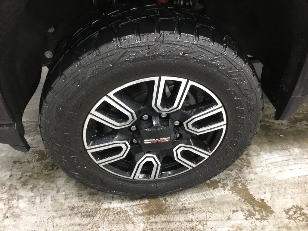 Used 2021 GMC Sierra 3500 AT4 w/ AT4 Preferred Package image 4