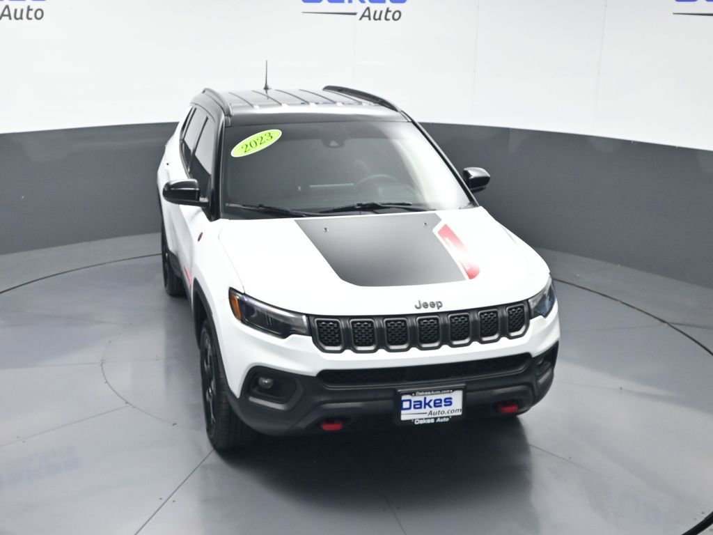 Used 2023 Jeep Compass Trailhawk AWD/4WD image 46