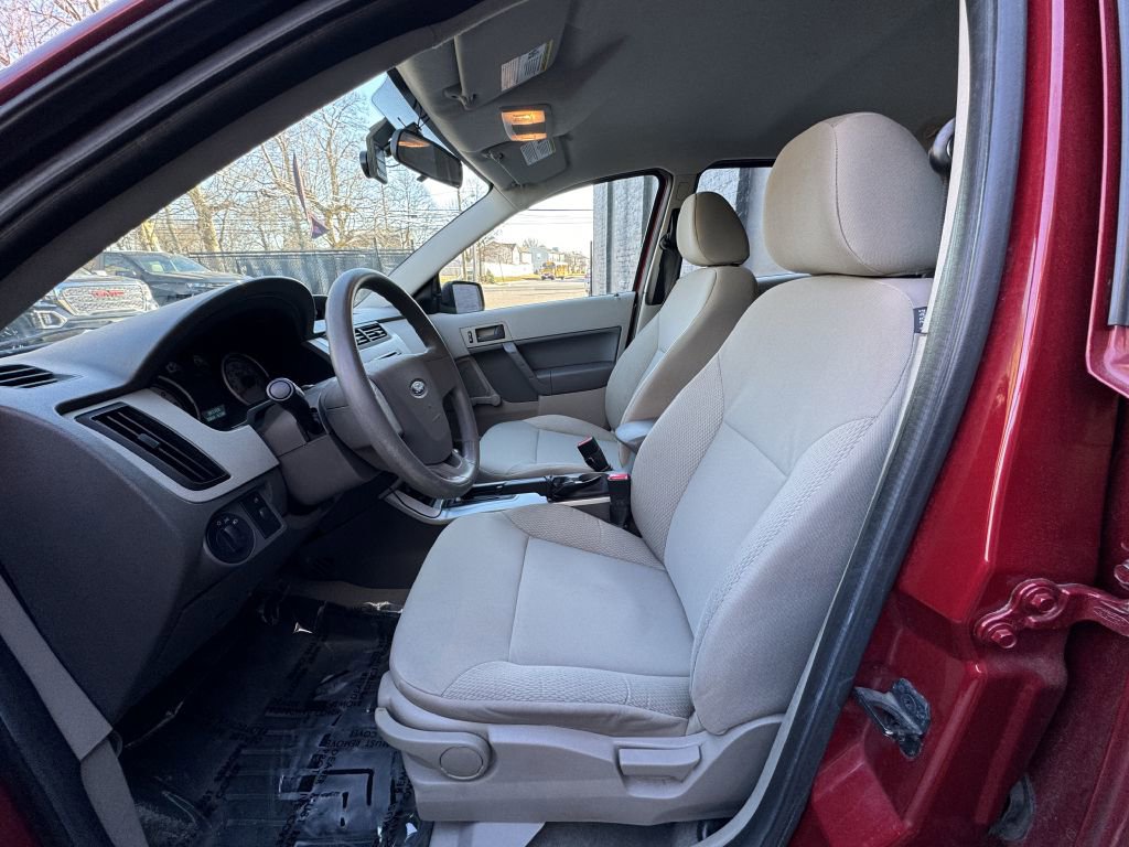 Used 2011 Ford Focus S image 10