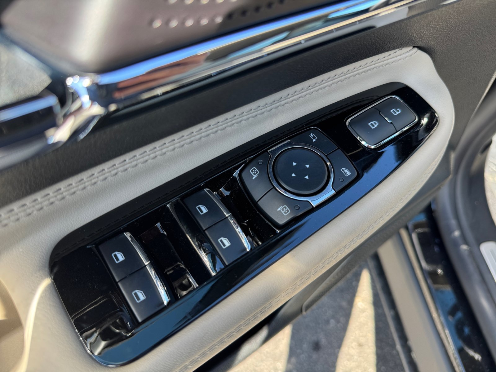 New 2026 Lincoln Corsair Reserve w/ Jet Appearance Package AWD/4WD image 20