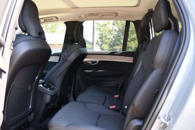 New 2026 Volvo XC90 B6 Plus w/ Protection Package Premier AWD/4WD image 18