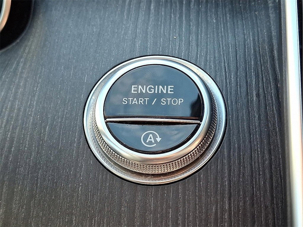 Used 2022 Mercedes-Benz C 300 C 300 image 24