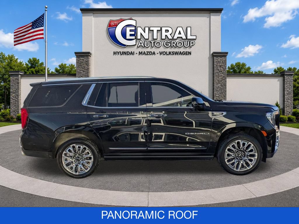 Used 2023 GMC Yukon Denali Ultimate AWD/4WD image 9