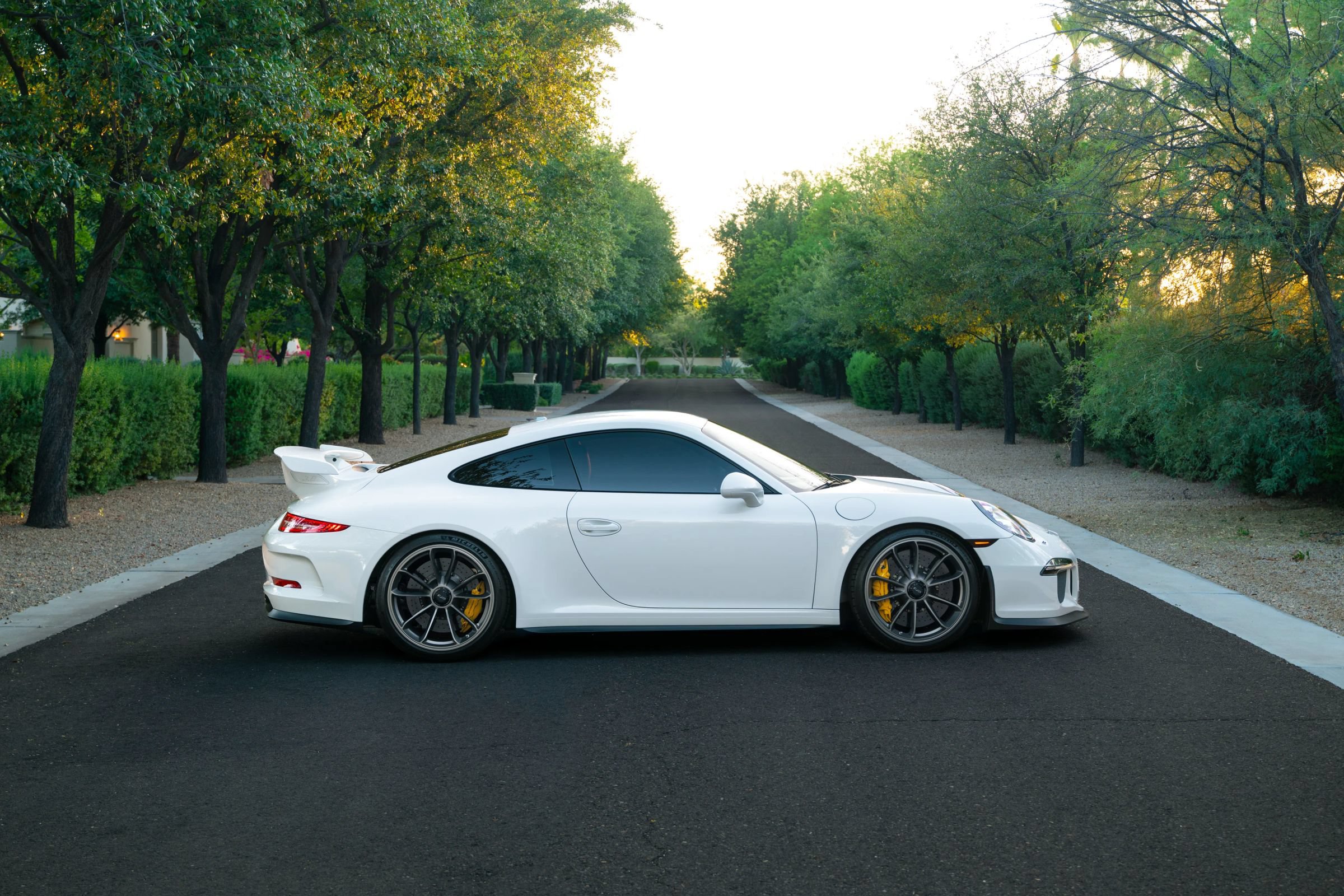 Used 2015 Porsche 911 GT3 RWD image 4