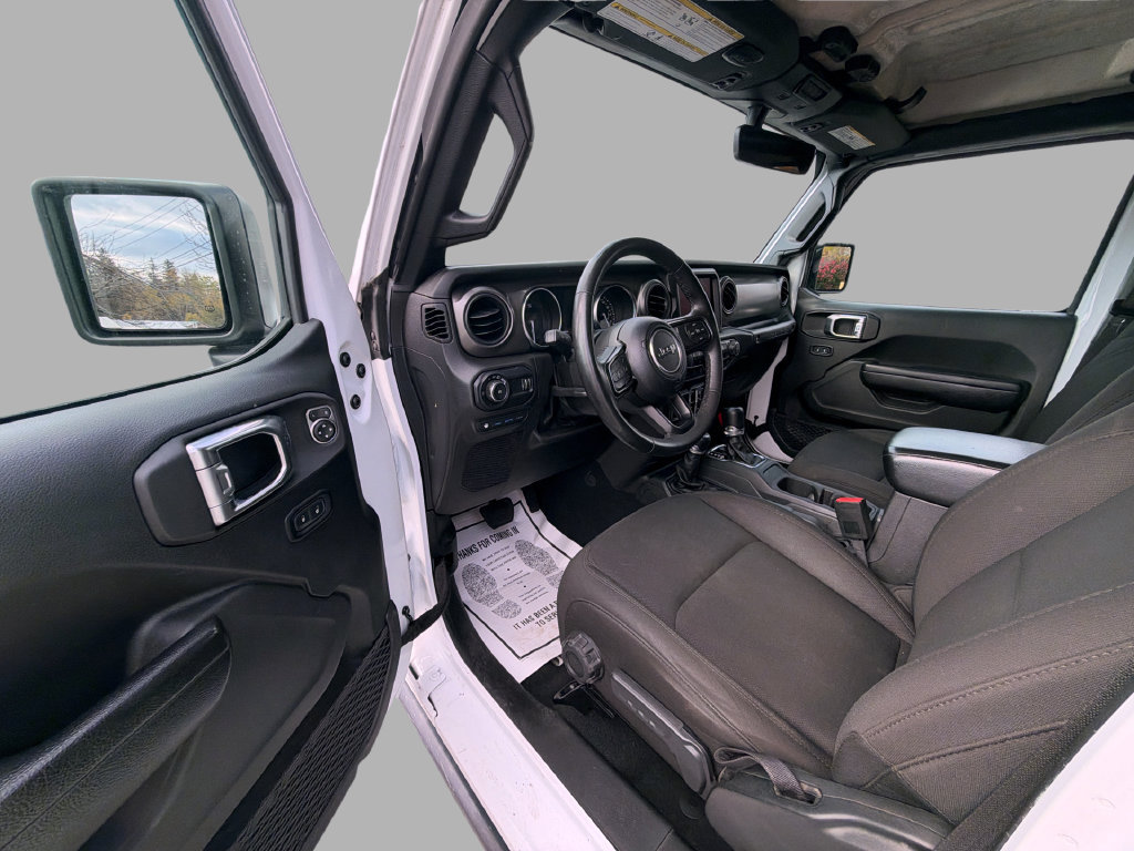 Used 2023 Jeep Wrangler Unlimited w/ Cold Weather Group AWD/4WD image 15