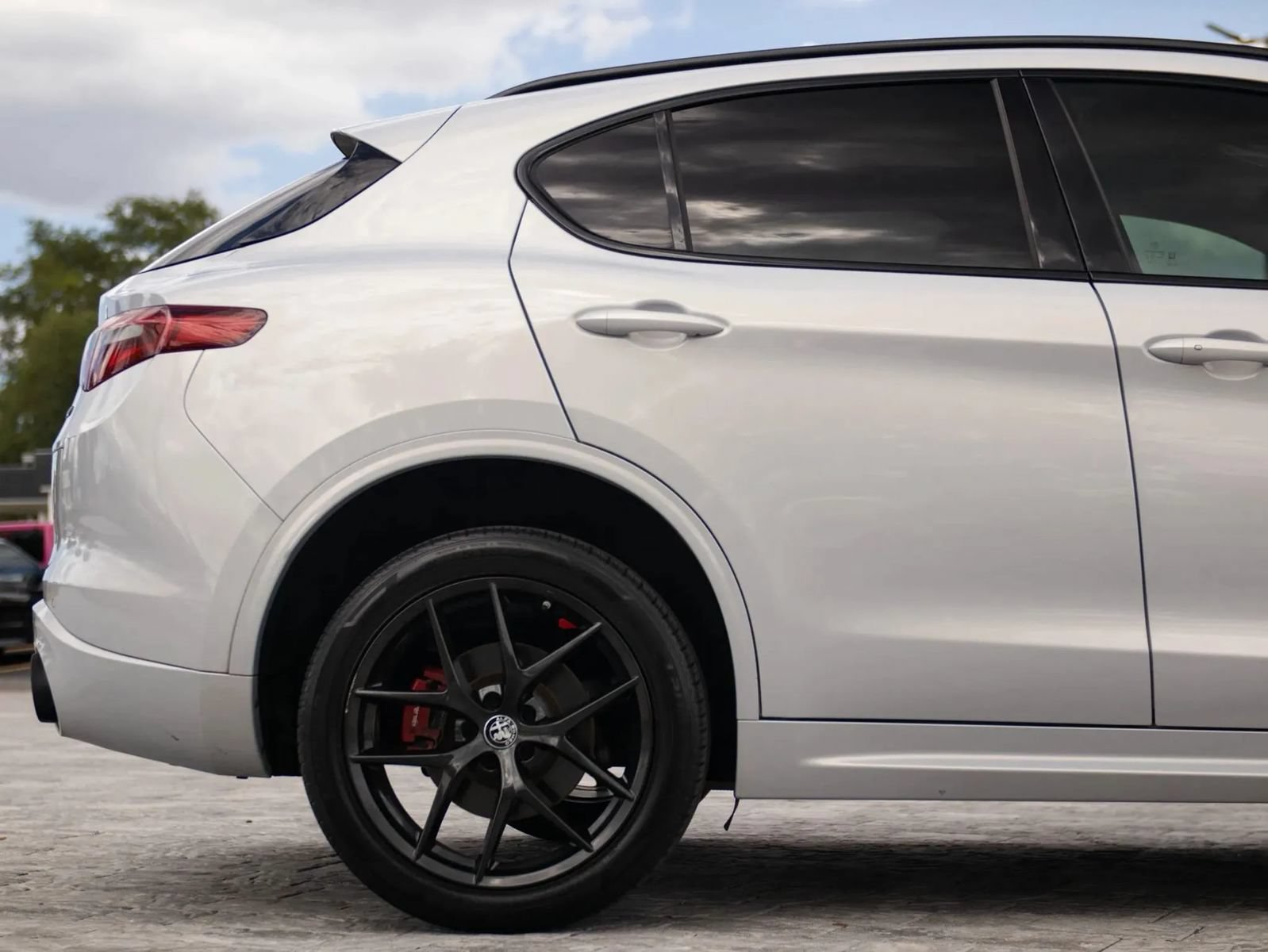Used 2020 Alfa Romeo Stelvio Sport w/ Quick Order Package 22K Sport RWD image 15