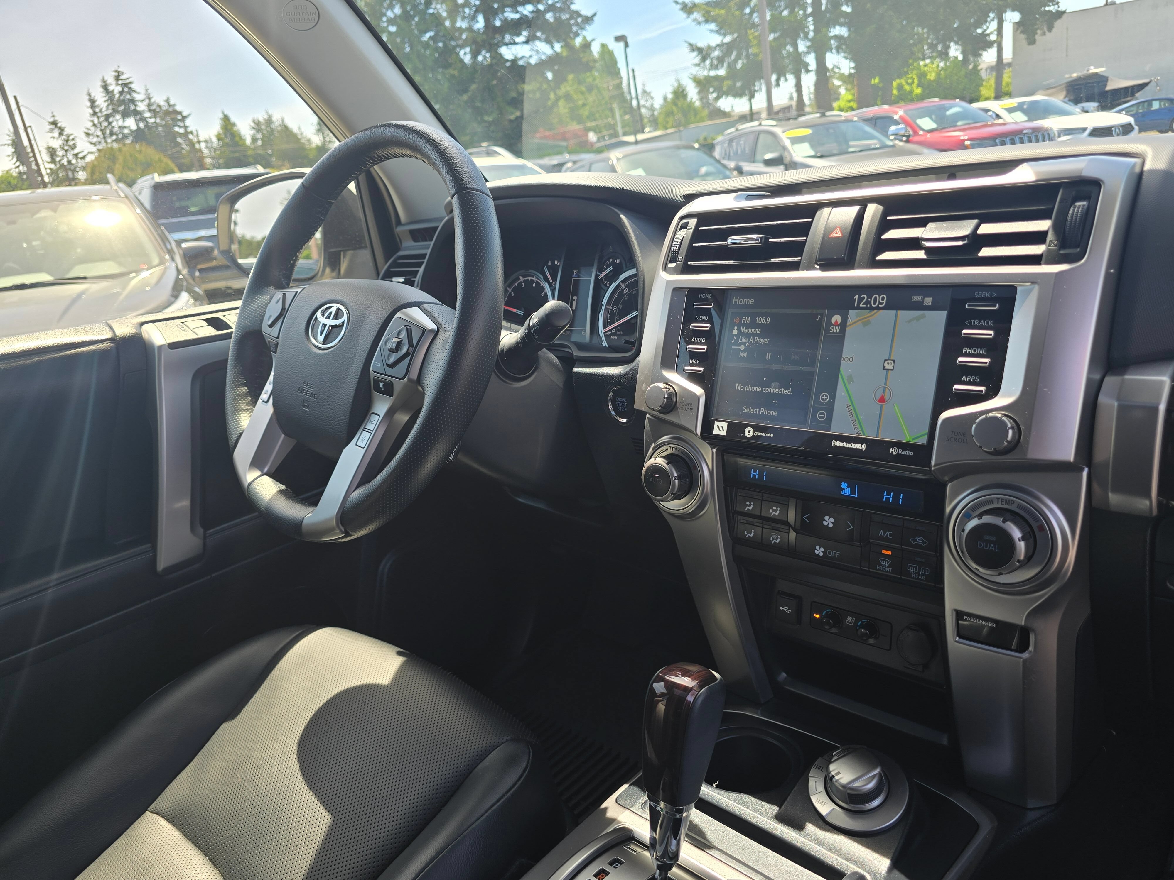 Used 2023 Toyota 4Runner Limited AWD/4WD image 10