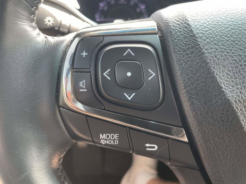 Used 2013 Toyota Avalon Limited FWD image 27