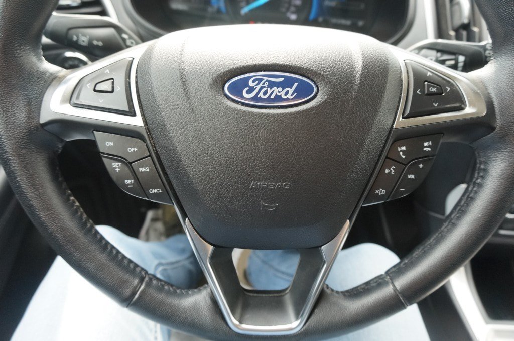 Used 2023 Ford Edge SEL w/ Convenience Package AWD/4WD image 13