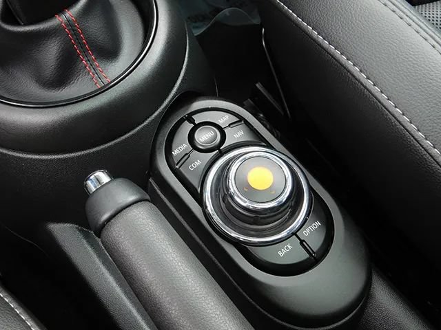 Used 2021 MINI Cooper S w/ 6.5" Touchscreen Package FWD image 18