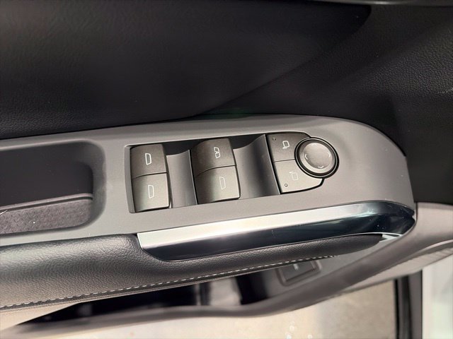 New 2027 Chevrolet Traverse LT AWD/4WD image 9