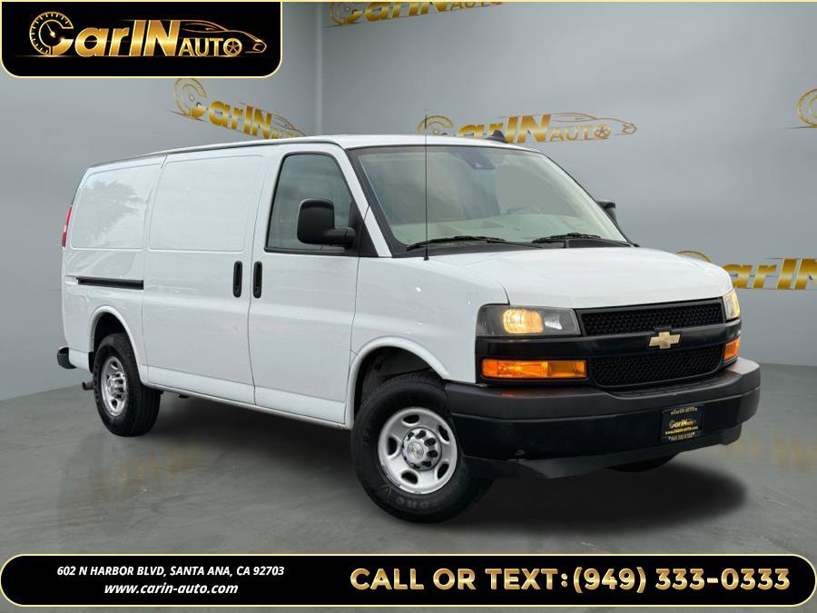 Used 2020 Chevrolet Express 3500 w/ Driver Convenience Package image 4
