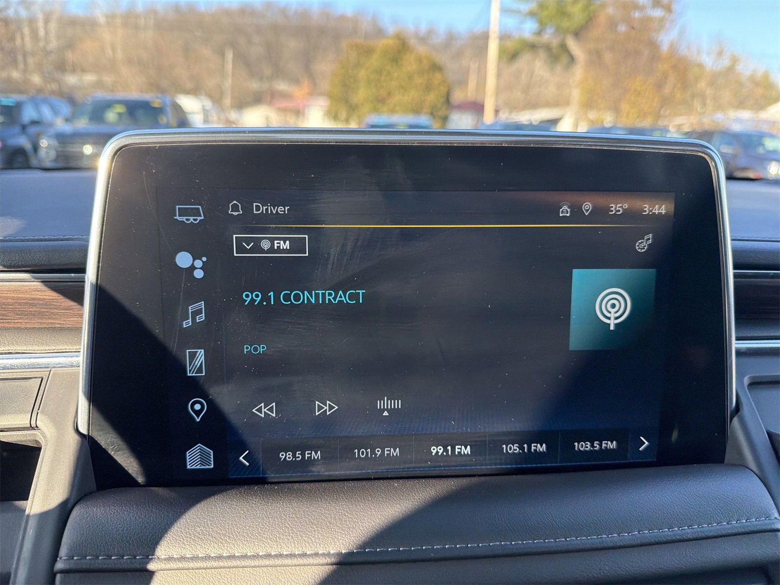 Used 2023 Chevrolet Suburban Z71 w/ Luxury Package image 13