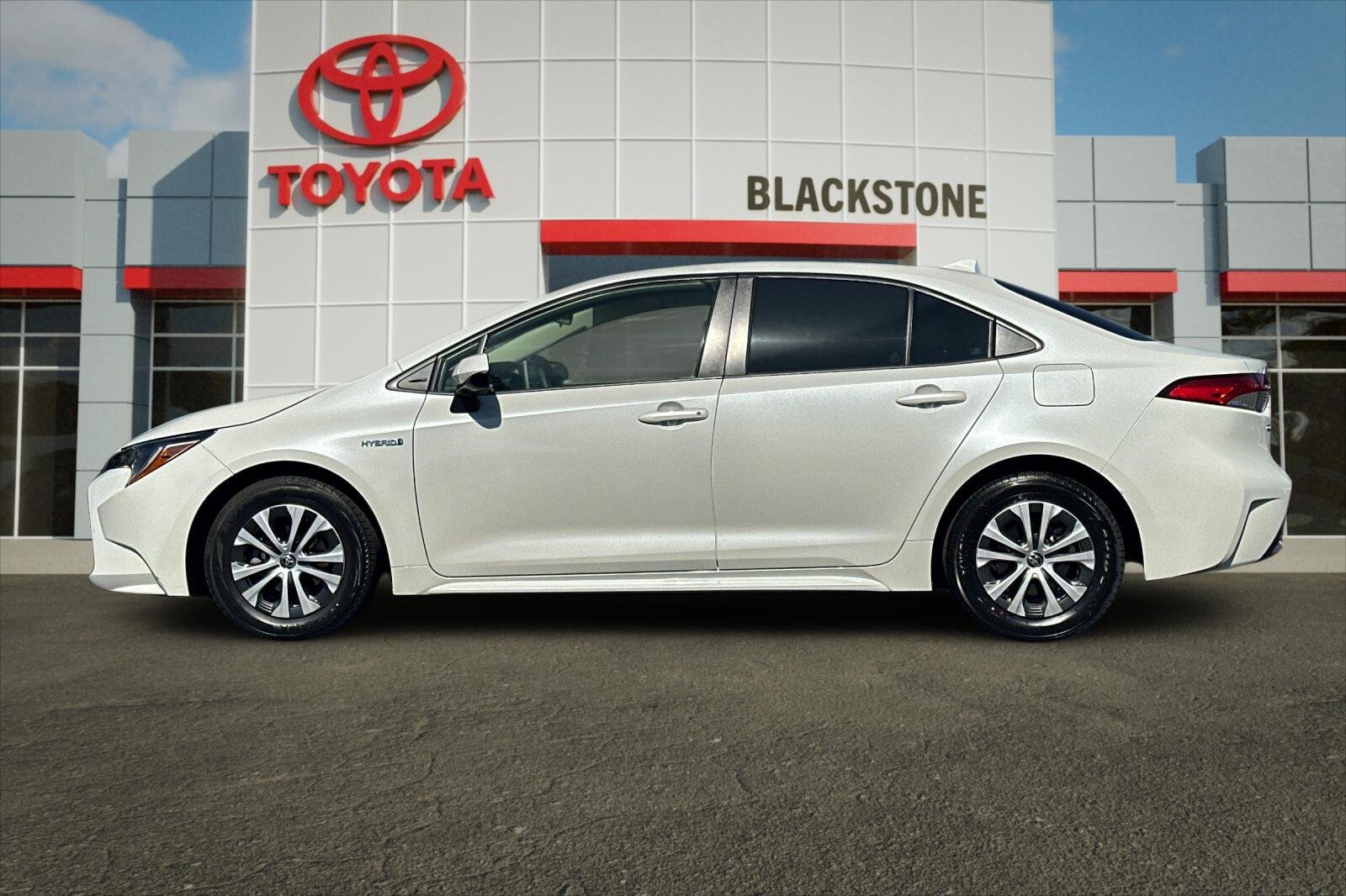 Certified 2021 Toyota Corolla LE w/ Carpet Mat Package (TMS) FWD image 6