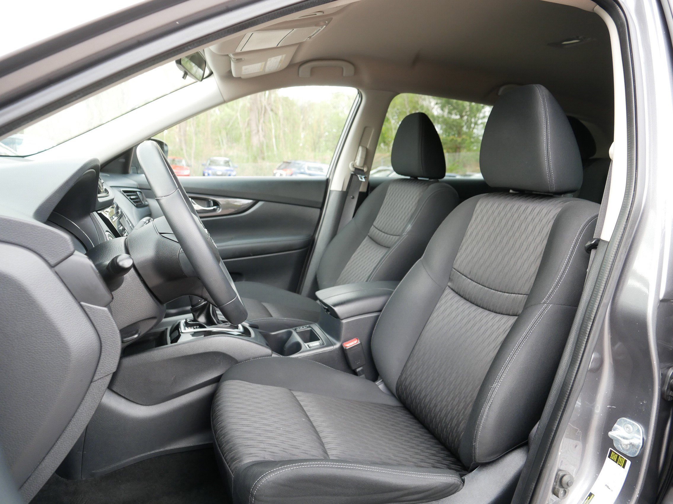 Certified 2017 Nissan Rogue SV AWD/4WD image 34