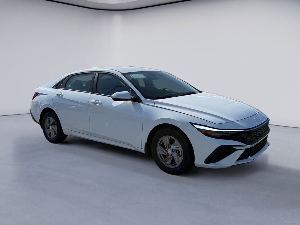 New 2026 Hyundai Elantra SE FWD image 7