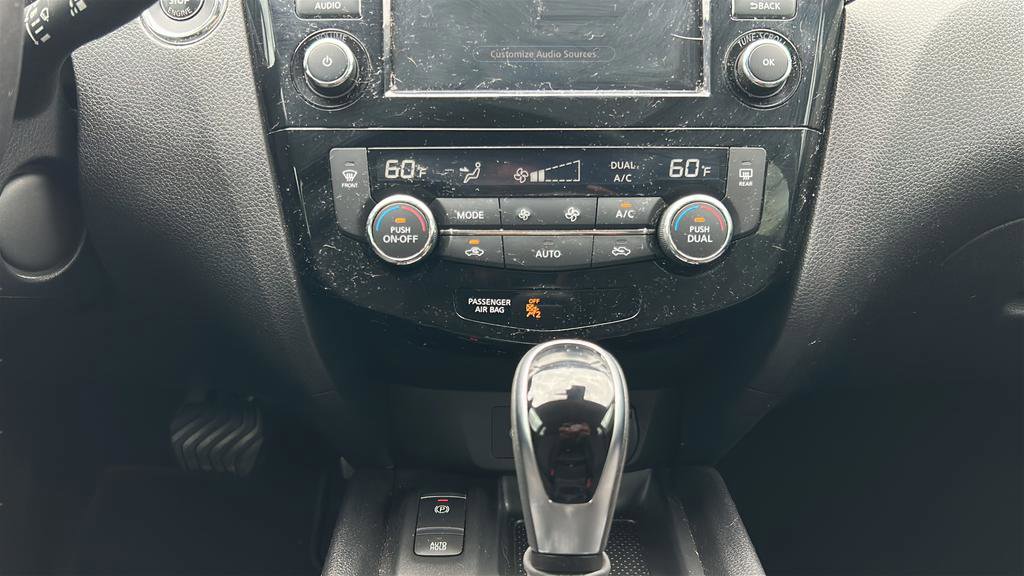 Used 2019 Nissan Rogue Sport SV w/ Technology Package image 17