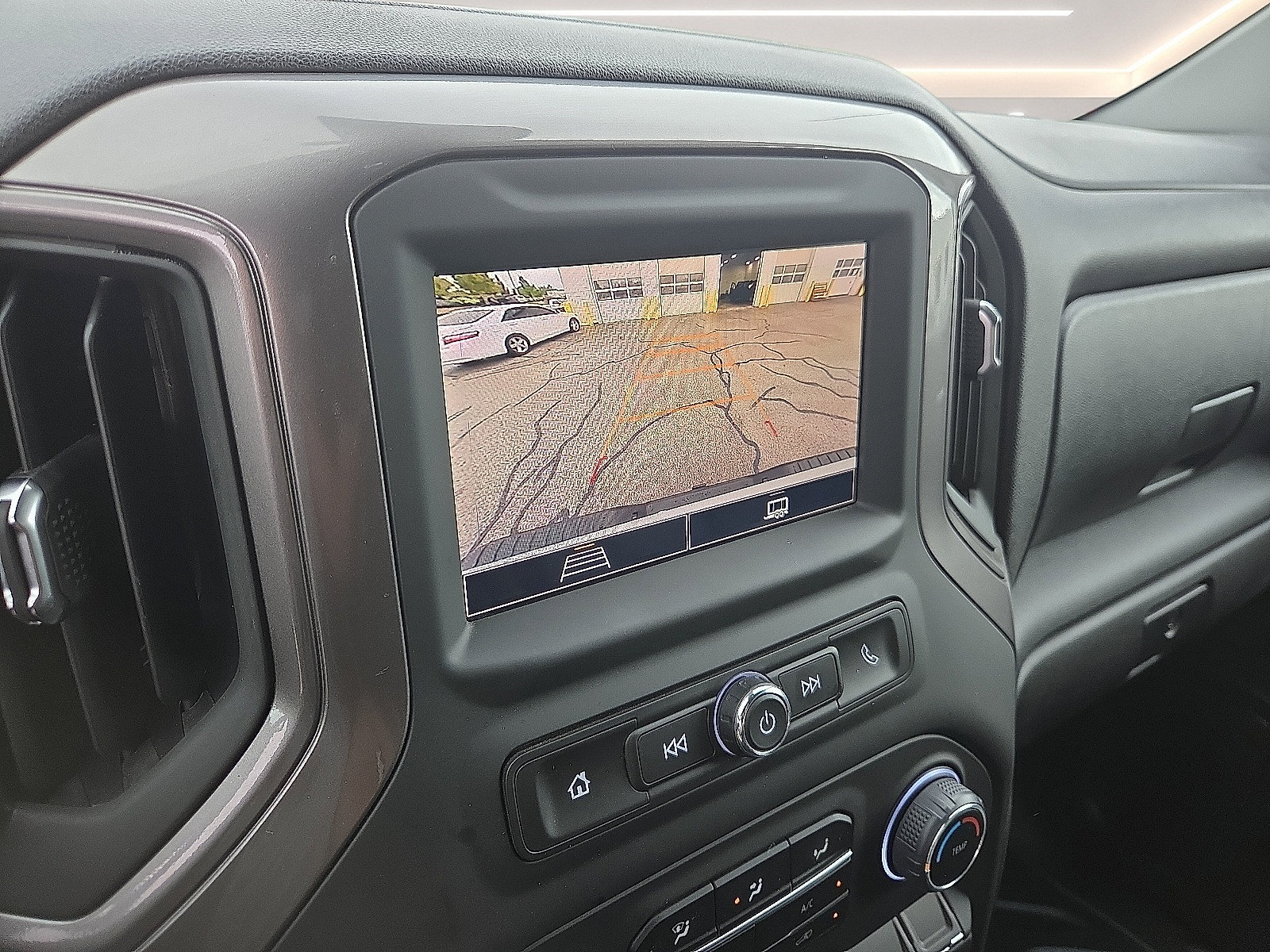 Used 2025 Chevrolet Silverado 2500 W/T AWD/4WD image 8