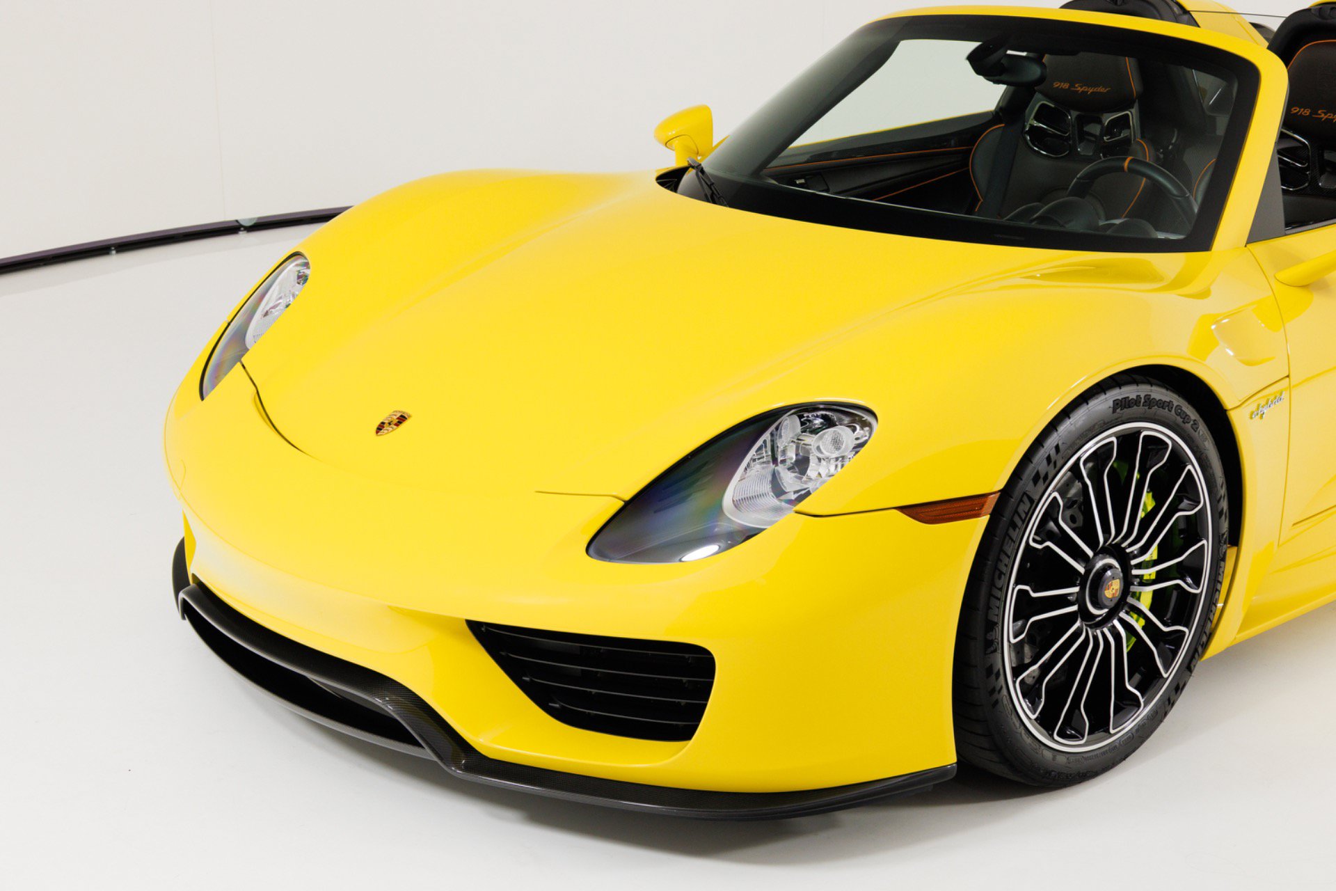 Used 2015 Porsche 918 Spyder AWD/4WD image 52