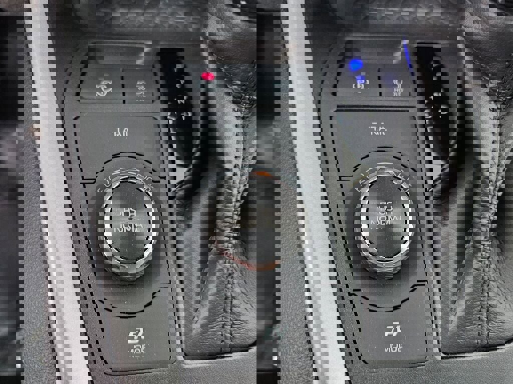 Used 2024 Toyota RAV4 XLE image 16