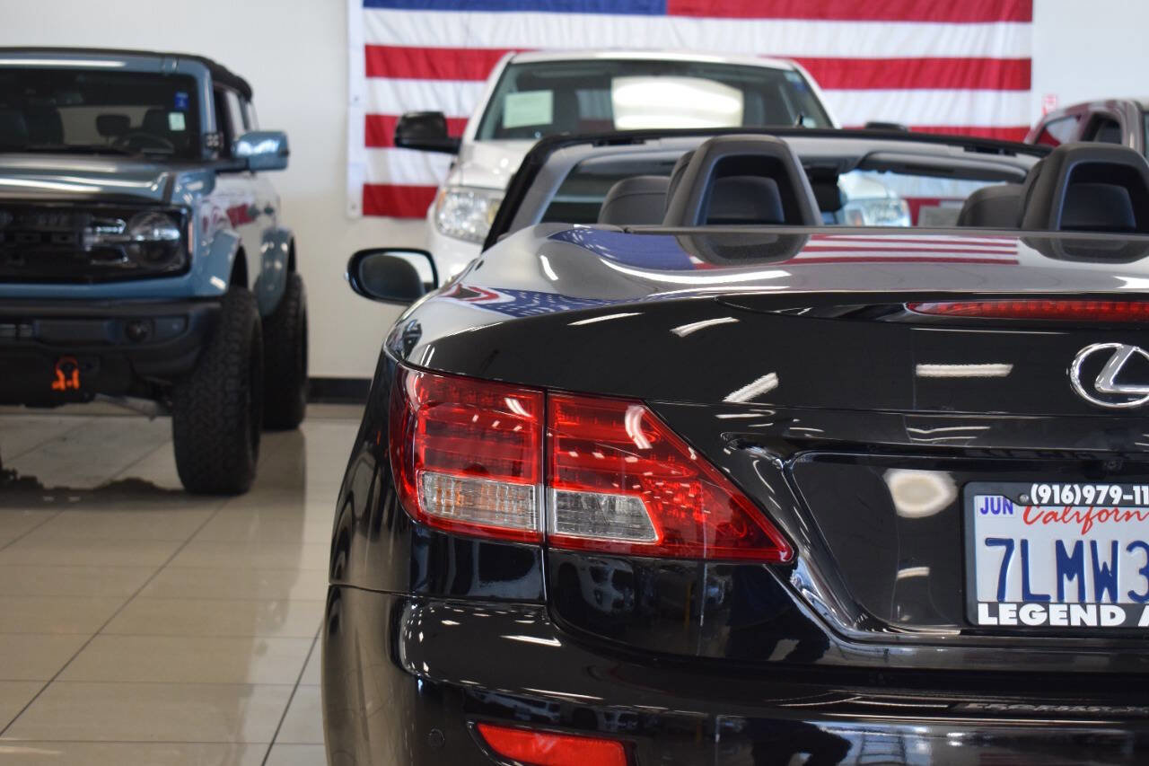 Used 2013 Lexus IS 350C Base 2dr Convertible w/ Luxury Pkg image 32