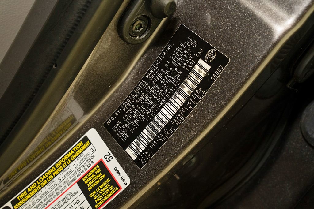 Used 2023 Toyota Camry SE FWD image 17