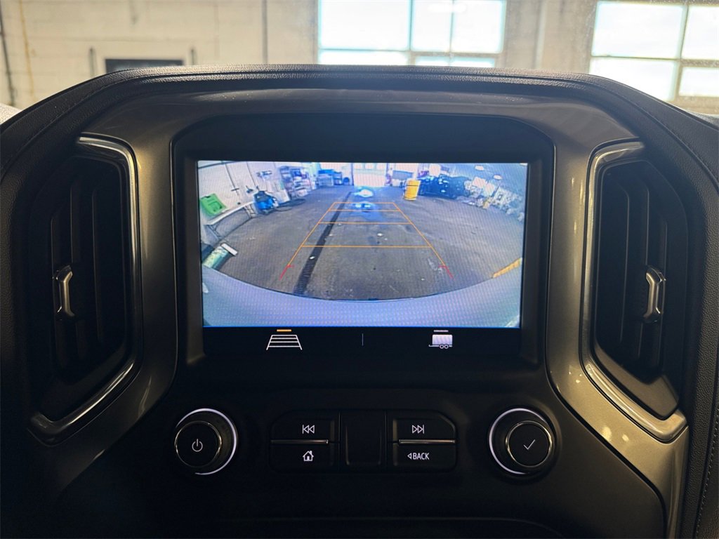 Used 2021 Chevrolet Silverado 1500 LT image 18