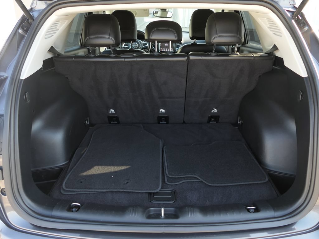 Used 2019 Jeep Compass Latitude FWD image 25