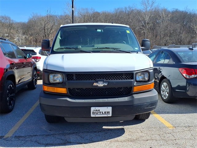 Used 2015 Chevrolet Express 2500 image 2