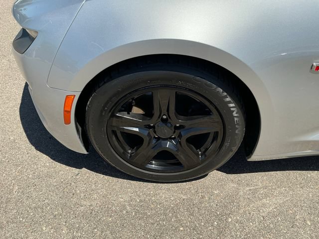 Used 2019 Chevrolet Camaro LT RWD image 10
