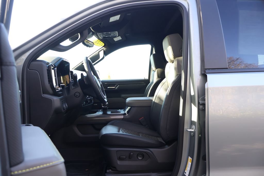 Certified 2024 Chevrolet Silverado 1500 ZR2 image 33