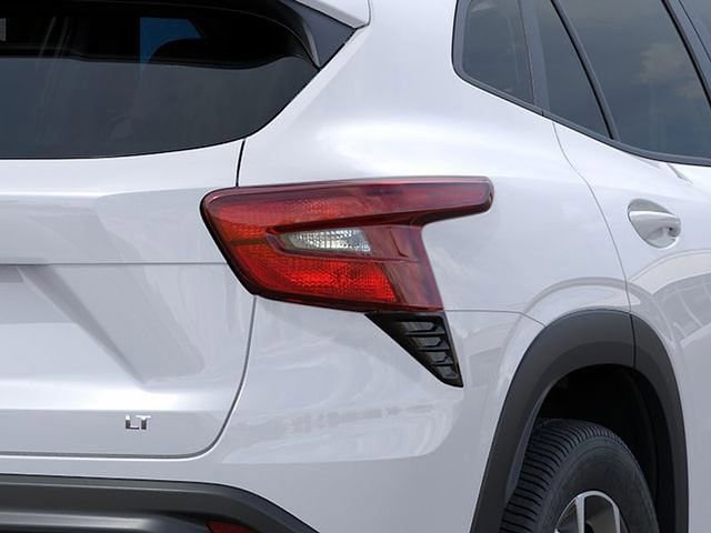New 2026 Chevrolet Trax LT w/ LT Convenience Package FWD image 11