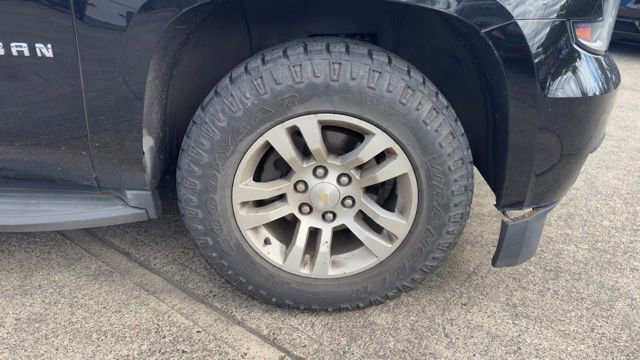 Used 2016 Chevrolet Suburban LT AWD/4WD image 10