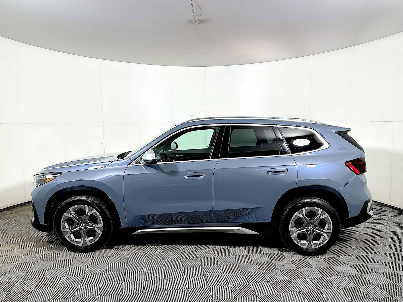 Used 2024 BMW X1 xDrive28i w/ Premium Package AWD/4WD image 4