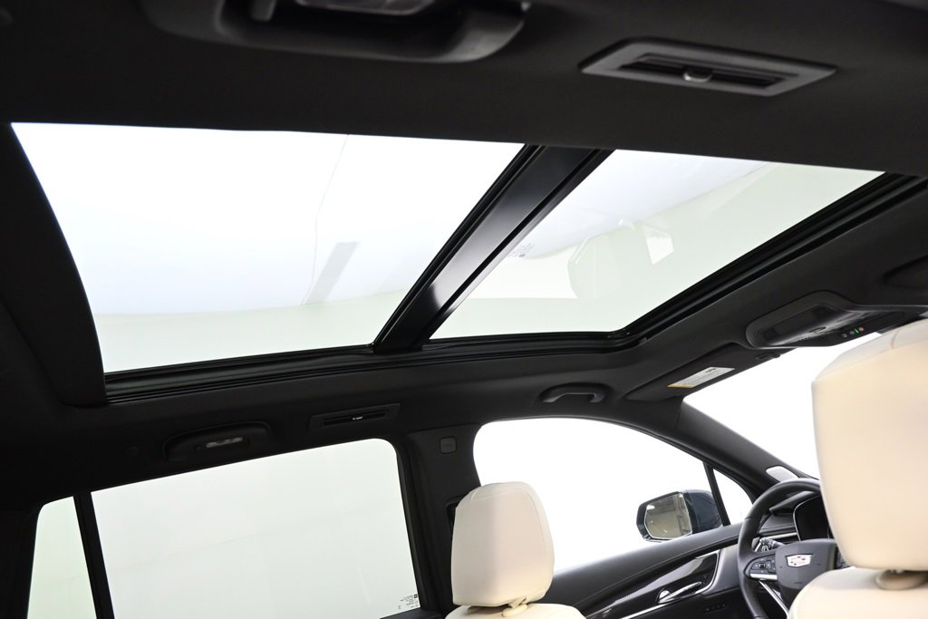 New 2025 Cadillac XT6 Sport image 15