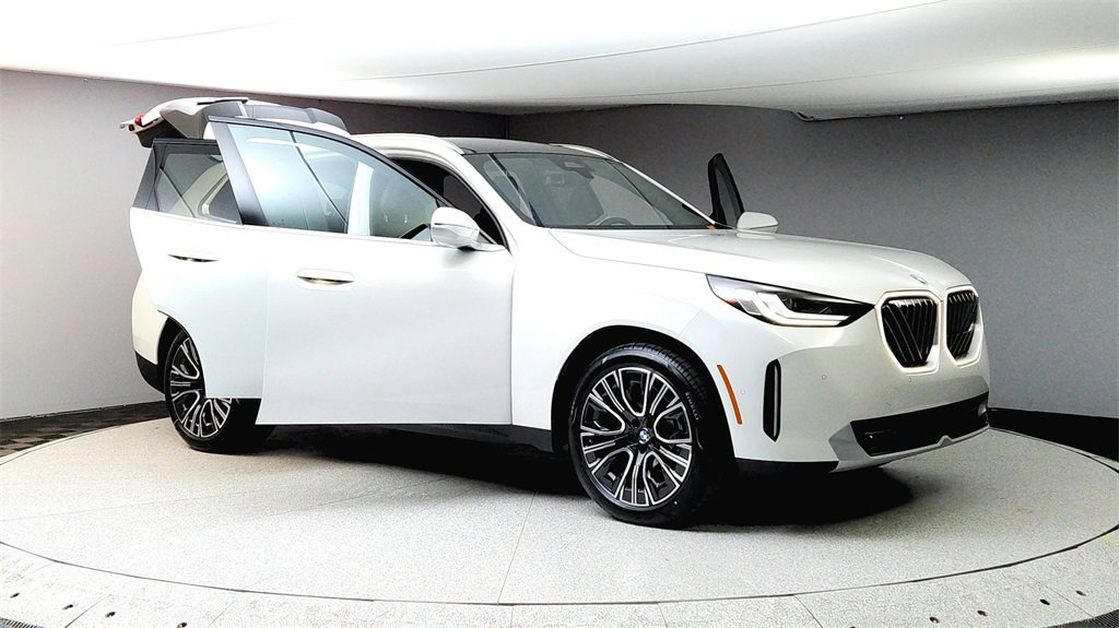 Used 2025 BMW X3 xDrive30i w/ Convenience Package image 9