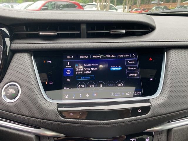 Used 2025 Cadillac XT6 Luxury FWD image 17
