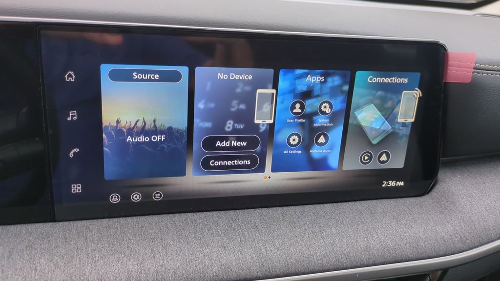 New 2026 Nissan Kicks SV w/ SV Premium Package image 18