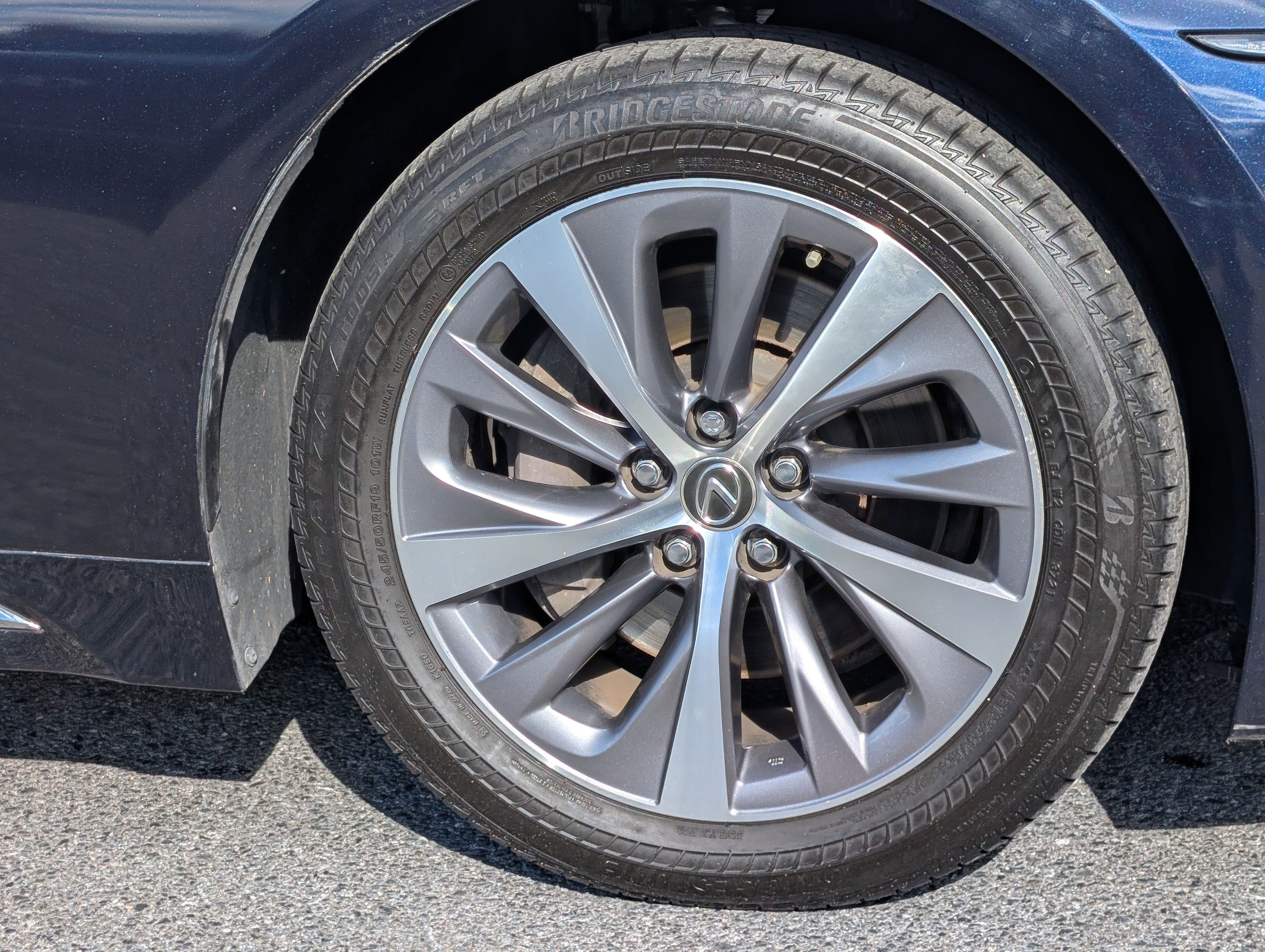 Used 2019 Lexus LS 500 AWD image 10