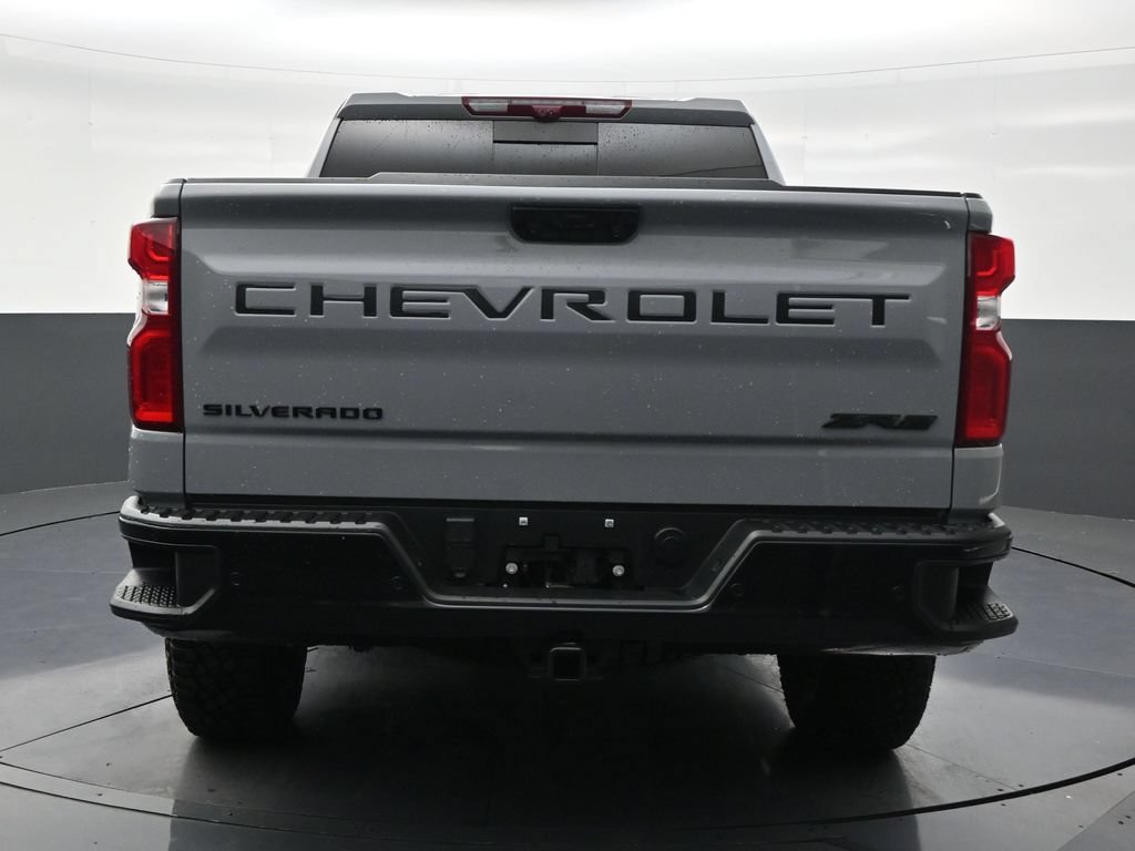 Used 2024 Chevrolet Silverado 1500 ZR2 w/ Technology Package AWD/4WD image 4