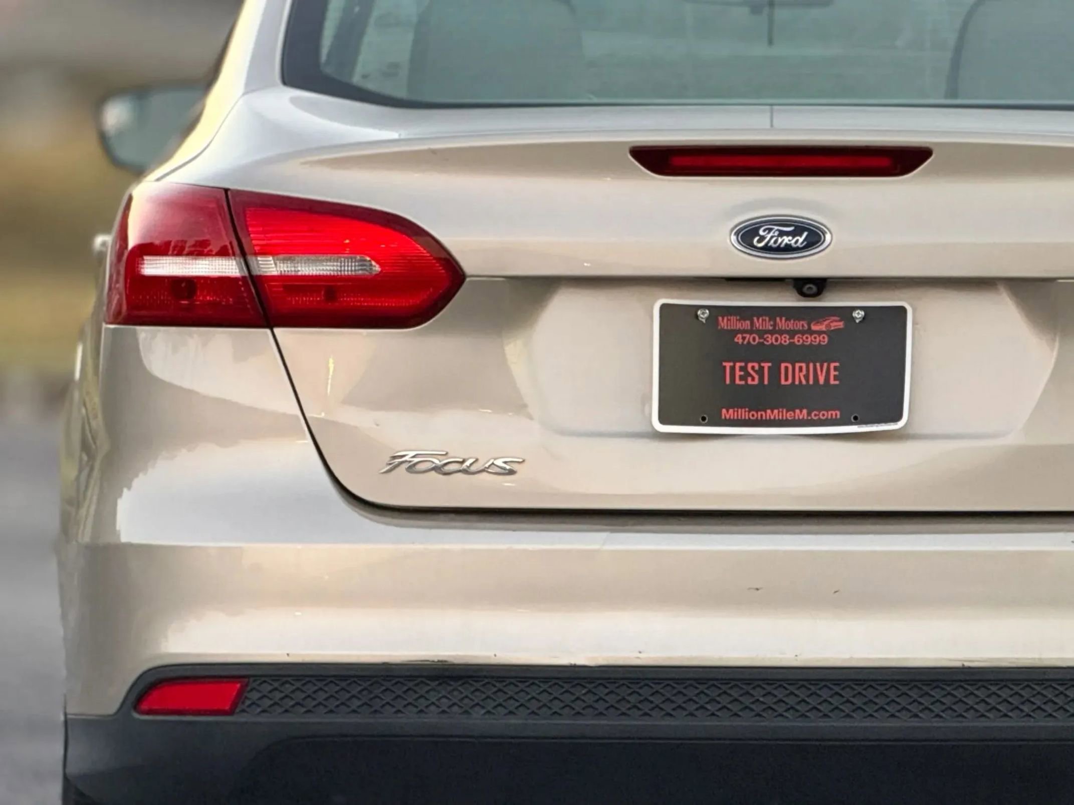 Used 2017 Ford Focus SE w/ Cold Weather Package image 13