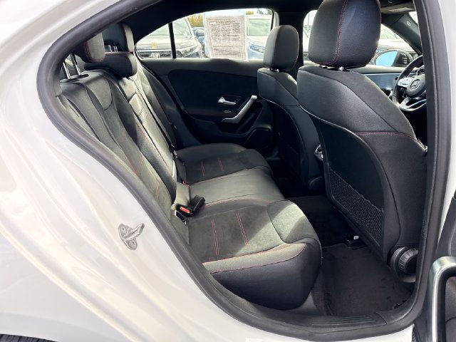 Used 2022 Mercedes-Benz A 220 4MATIC image 10