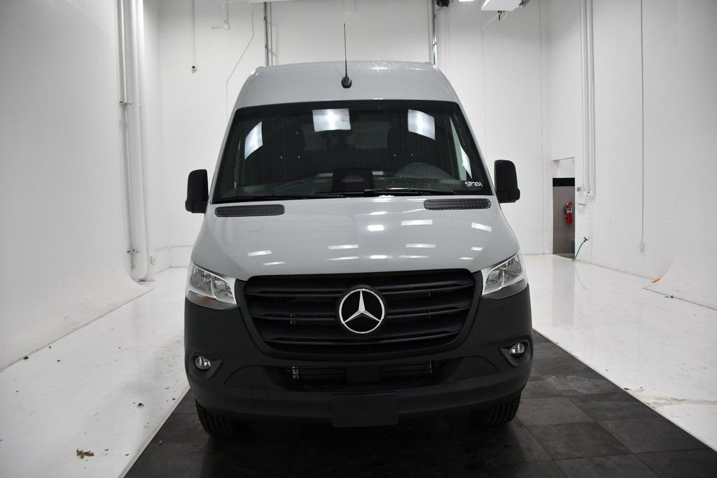 New 2025 Mercedes-Benz Sprinter 2500 image 2