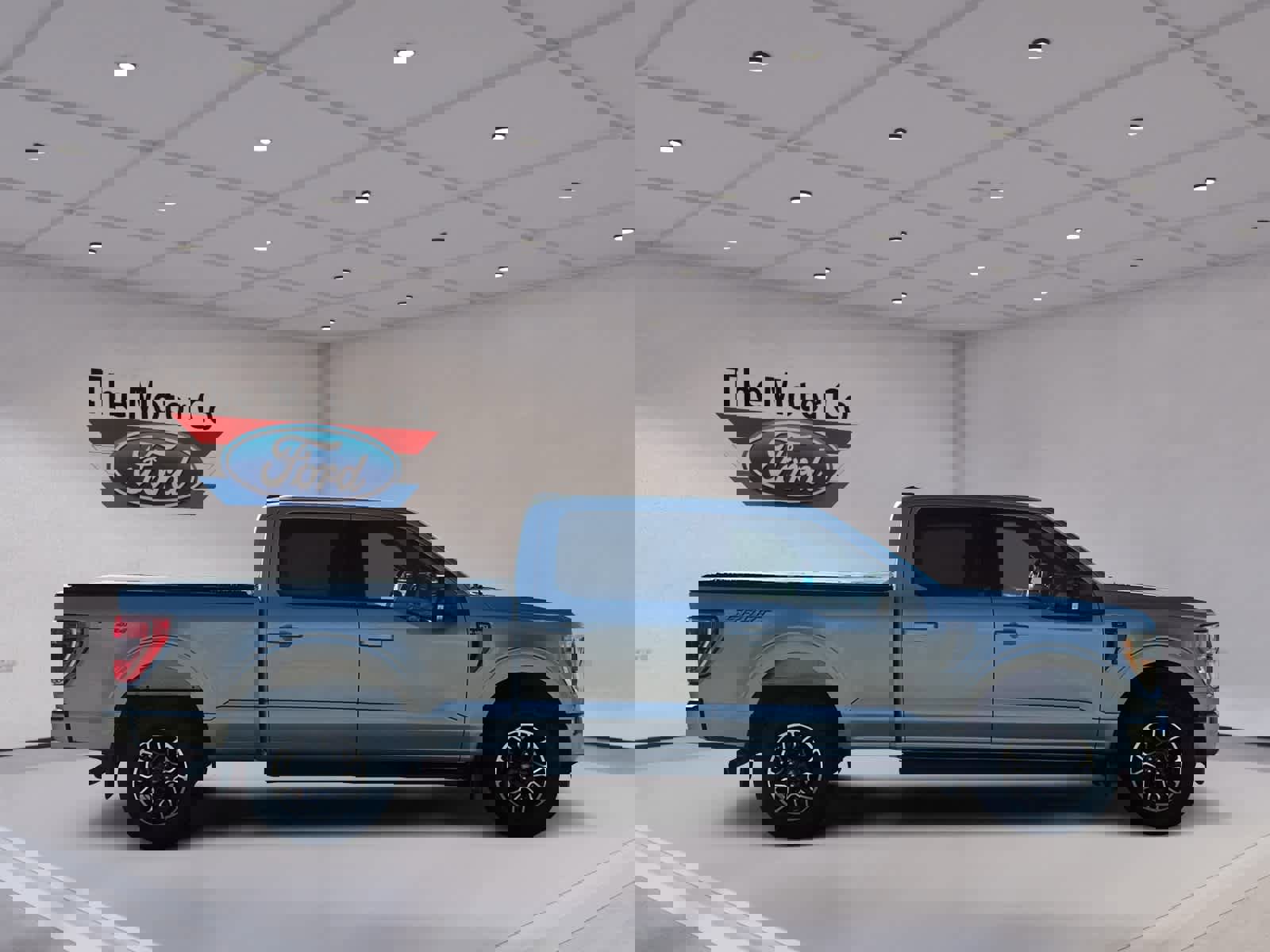 Certified 2021 Ford F150 XLT w/ Equipment Group 301A Mid image 4