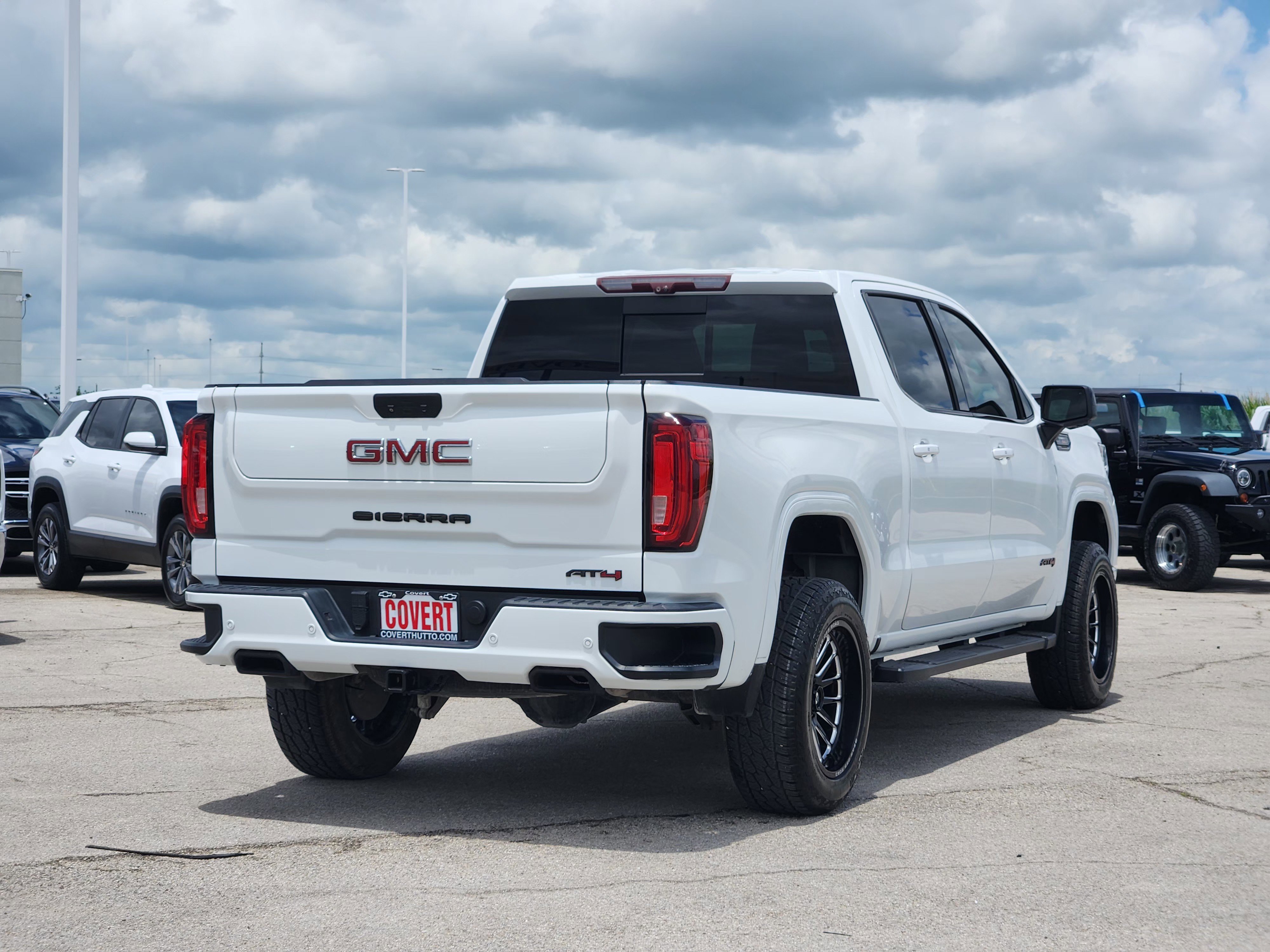 Used 2020 GMC Sierra 1500 AT4 w/ AT4 Premium Package AWD/4WD image 7