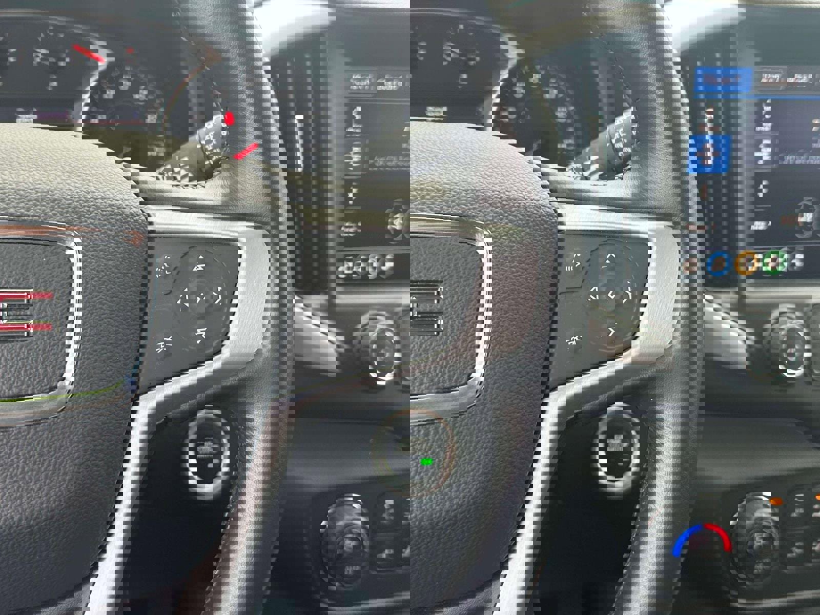 Used 2020 GMC Terrain SLT w/ Elevation Edition image 23